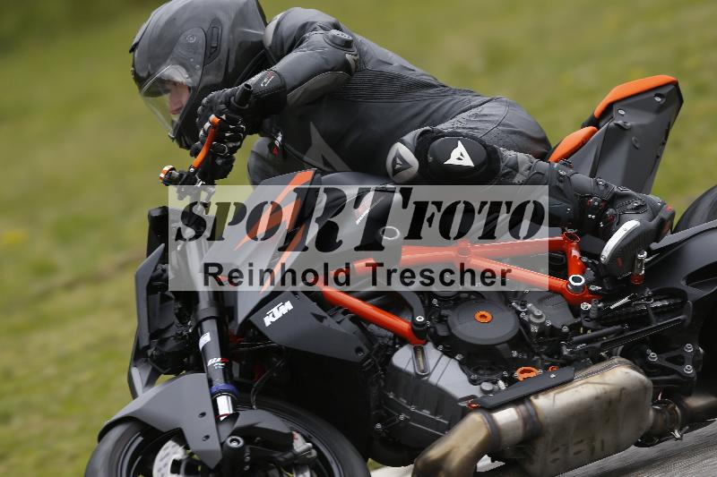 /Archiv-2024/13 22.04.2024 Plüss Moto Sport ADR/Freies Fahren/9